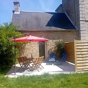 Cosy 3 Etoiles A 25 Mn De La Cote De Granit Rose , Bégard France